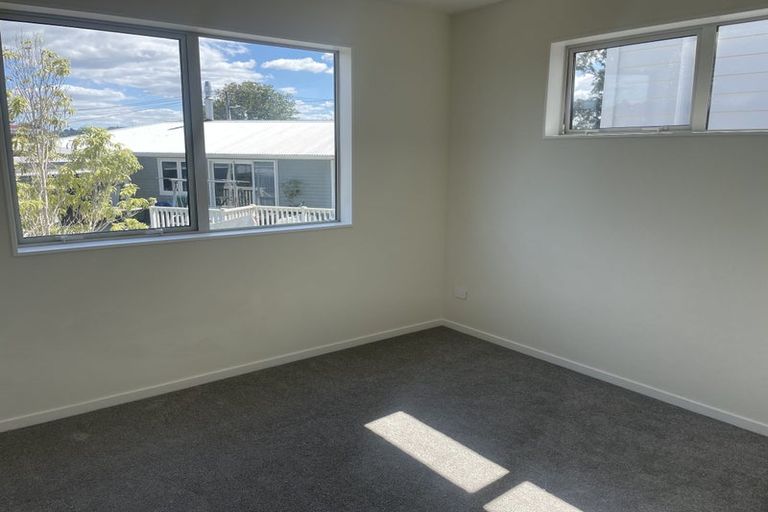 Photo of property in 6b Law Street, Torbay, Auckland, 0630