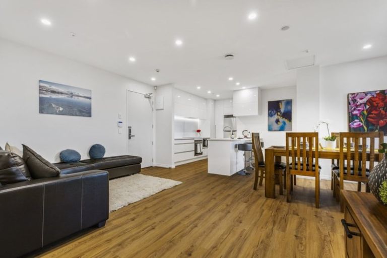 Photo of property in 5/46 Wellington Street, Howick, Auckland, 2014
