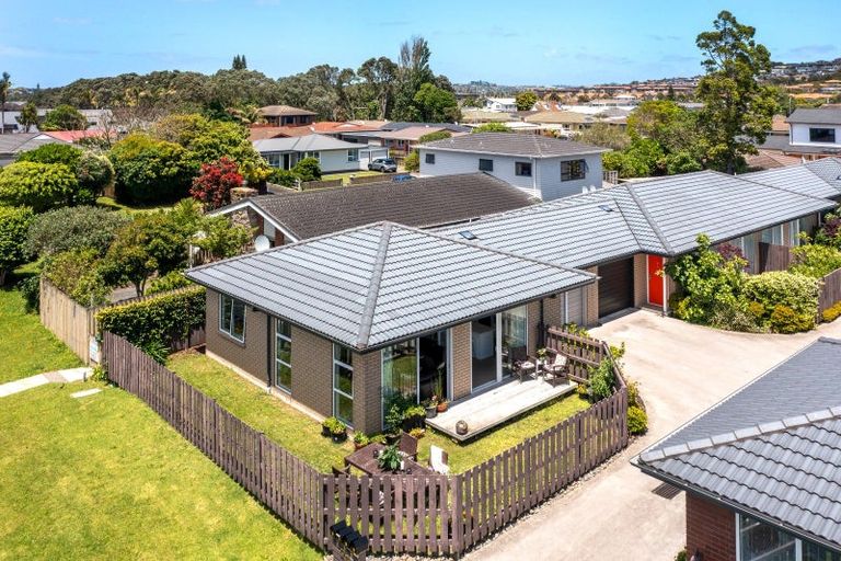 Photo of property in 28a Elizabeth Street, Orewa, 0931