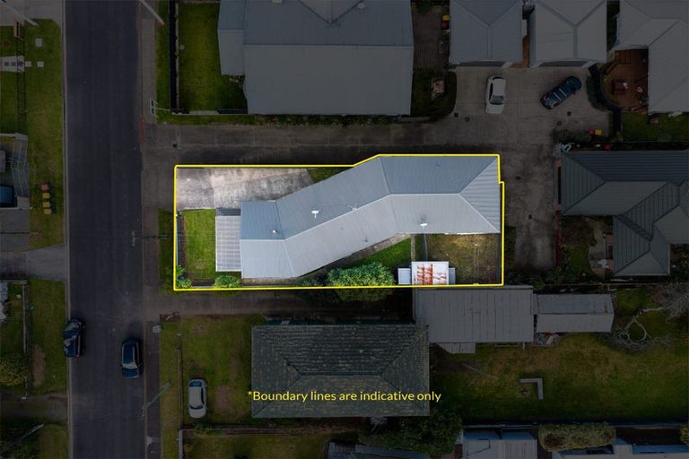 Photo of property in 24 Hill Crescent, Papakura, 2110