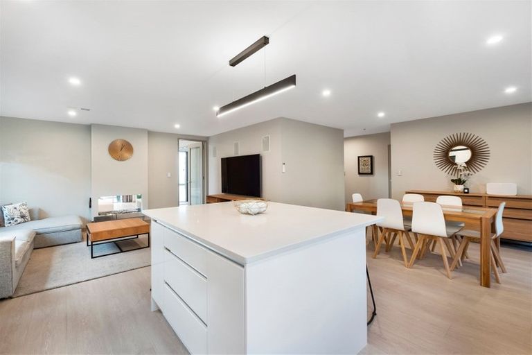 Photo of property in 42 Aberley Road, Schnapper Rock, Auckland, 0632