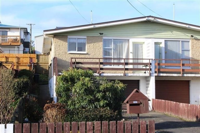 Photo of property in 4 Elwyn Crescent, Green Island, Dunedin, 9018