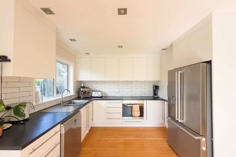 Photo of property in 75 Clifford Road, Johnsonville, Wellington, 6037