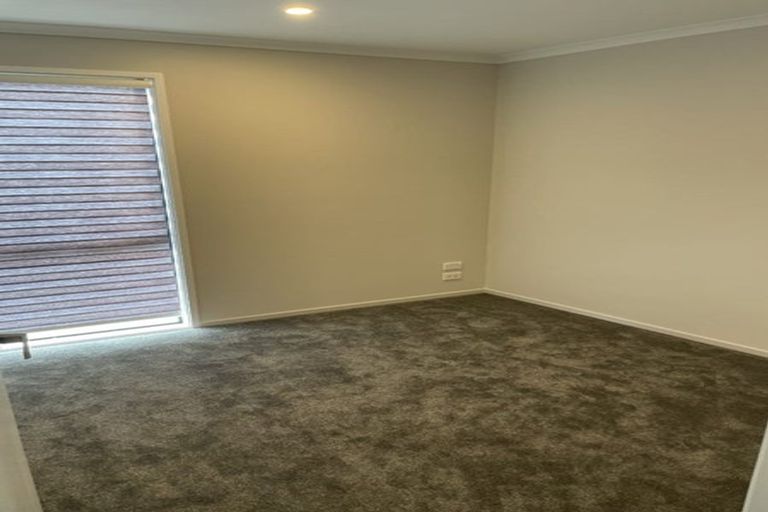 Photo of property in 20 Wai Place, Westgate, Auckland, 0614