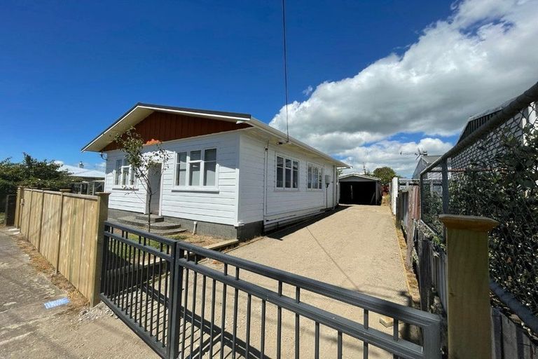 Photo of property in 3 Pembroke Road, Stratford, 4332