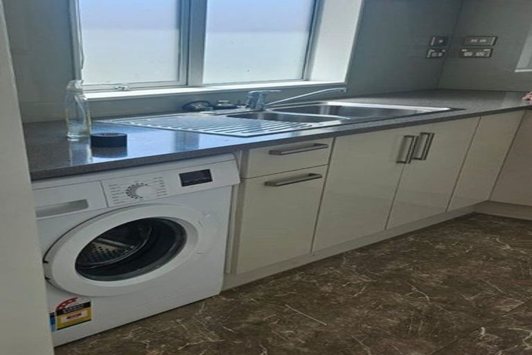 Photo of property in 16 Hangahai Road, Flat Bush, Auckland, 2019