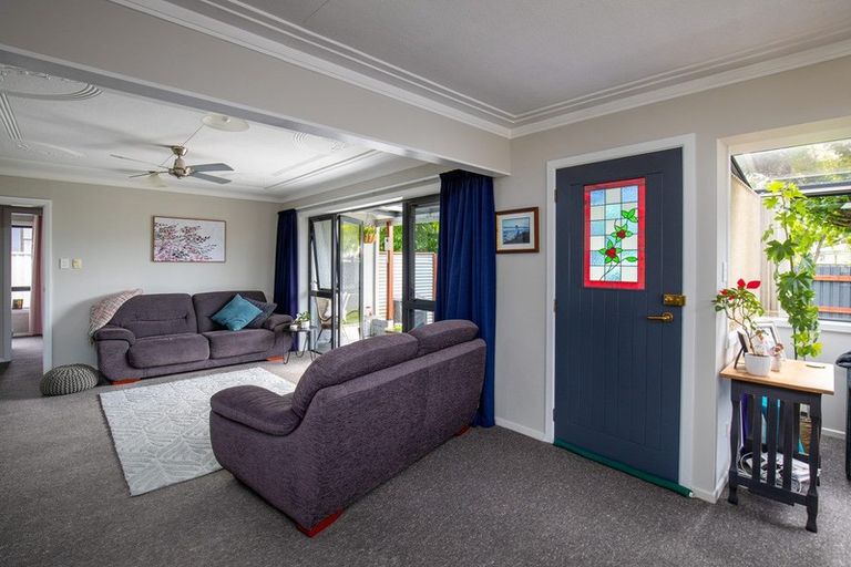 Photo of property in 27 Clutha Street, Alexandra, 9320