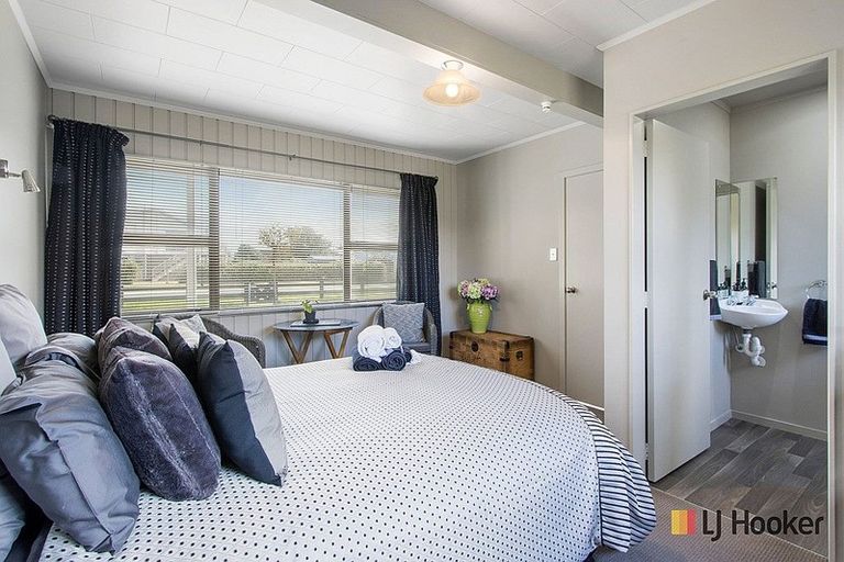 Photo of property in 287 Seaforth Road, Waihi Beach, 3611