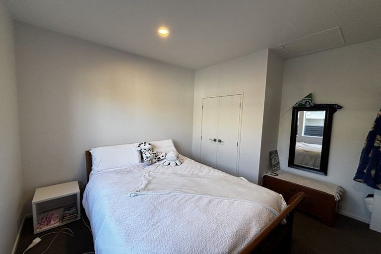 Photo of property in 17 Atiawa Street, Glen Avon, New Plymouth, 4312