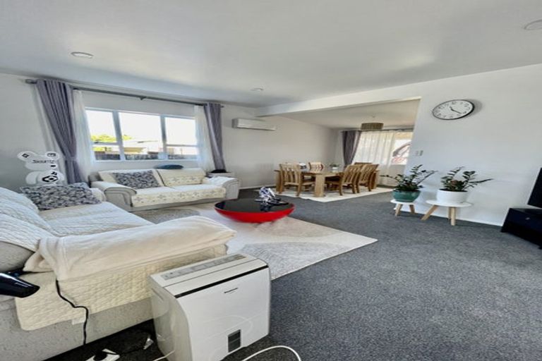 Photo of property in 11 Baldwin Street, Moera, Lower Hutt, 5010