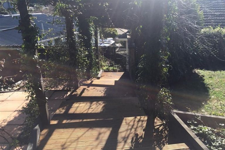 Photo of property in 41 Larsen Crescent, Tawa, Wellington, 5028