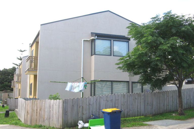 Photo of property in 7 Sun Place, Henderson, Auckland, 0612