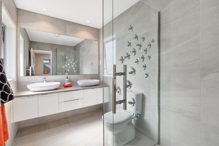 Photo of property in 68 Colonial Drive, Silverdale, 0932