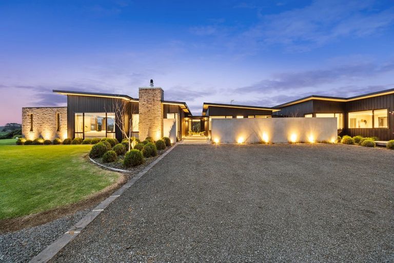 Photo of property in 458 Whitehills Road, Waitoki, Silverdale, 0994