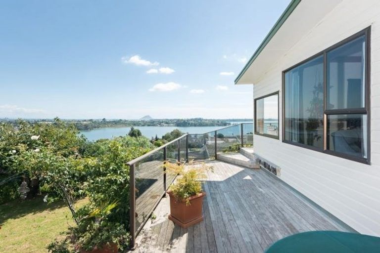 Photo of property in 9 Keam Way, Welcome Bay, Tauranga, 3112
