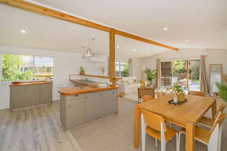 Photo of property in 22 Catherine Crescent, Whitianga, 3510