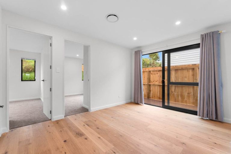 Photo of property in 16 Anehu Place, Greenhithe, Auckland, 0632