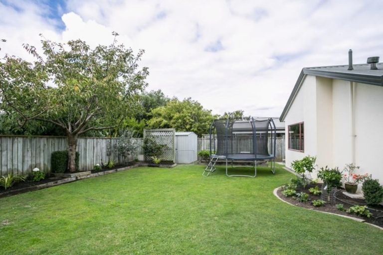 Photo of property in 19 Bucksburn Place, Greenmeadows, Napier, 4112
