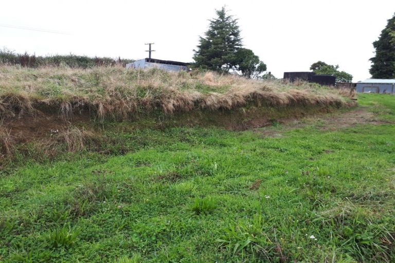 Photo of property in 211 Surrey Road, Tariki, Inglewood, 4388