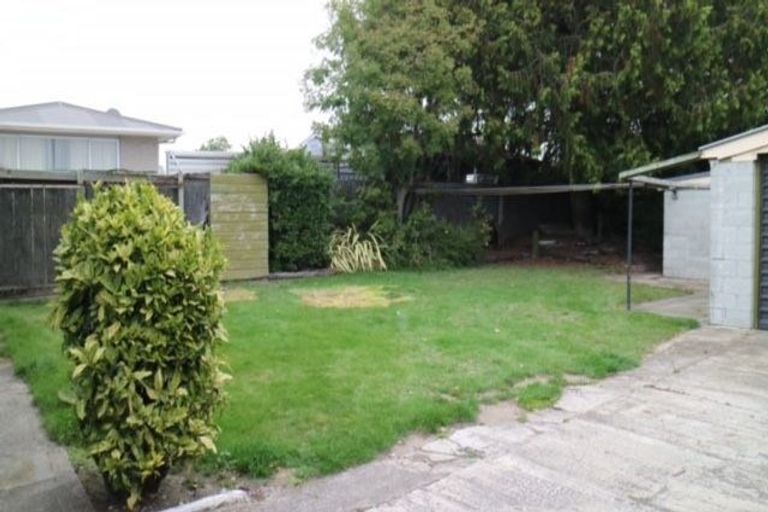 Photo of property in 199 Burwood Road, Burwood, Christchurch, 8083