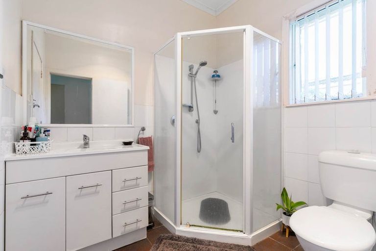 Photo of property in 1/76 Kenderdine Road, Papatoetoe, Auckland, 2025