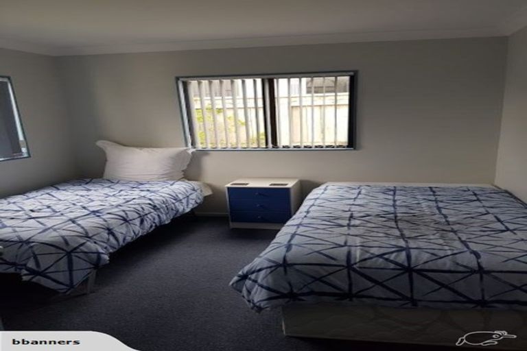 Photo of property in 30a Bowes Crescent, Strathmore Park, Wellington, 6022