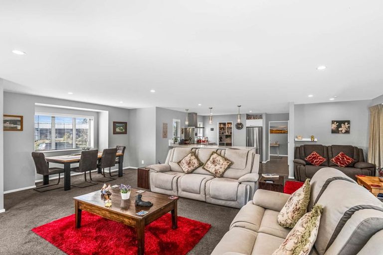 Photo of property in 2 Awa Place, Rangiora, 7400