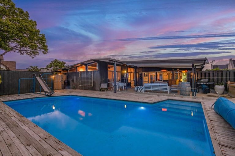 Photo of property in 9 Montgomery Terrace, Hokowhitu, Palmerston North, 4410