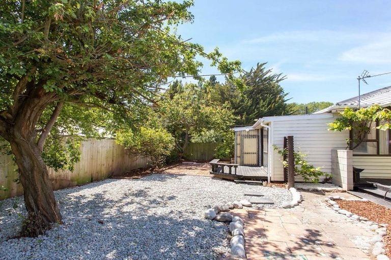 Photo of property in 2 Sinclair Street, New Brighton, Christchurch, 8083