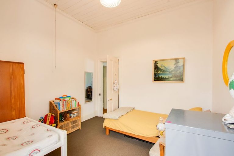 Photo of property in 48 Faraday Street, Hospital Hill, Napier, 4110