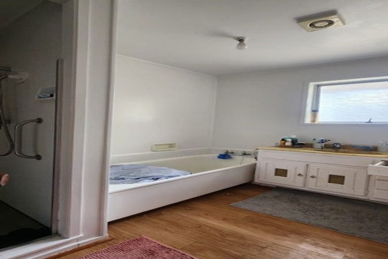 Photo of property in 3/59 Newington Road, Henderson, Auckland, 0612