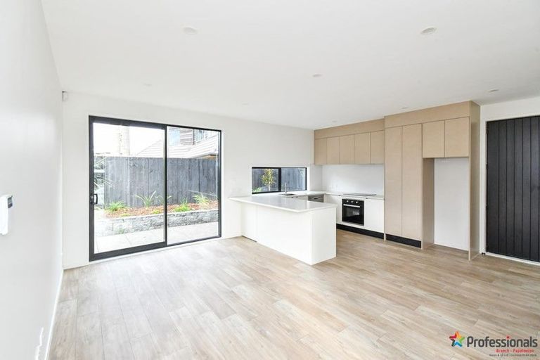 Photo of property in 9e Coates Road, Papatoetoe, Auckland, 2025