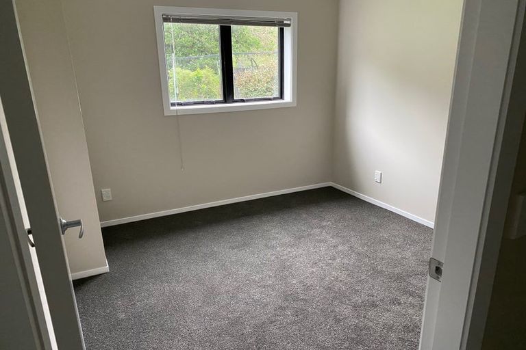 Photo of property in 18 Kellsmere Crescent, Island Bay, Wellington, 6023