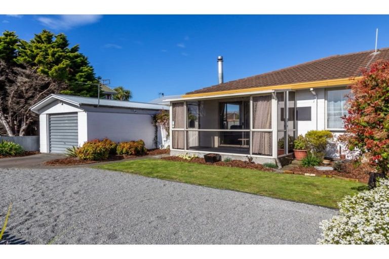 Photo of property in 1/2 Kidbrooke Street, Bromley, Christchurch, 8062