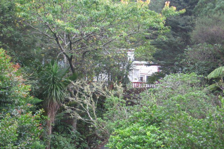 Photo of property in 32 Western Road, Laingholm, Auckland, 0604