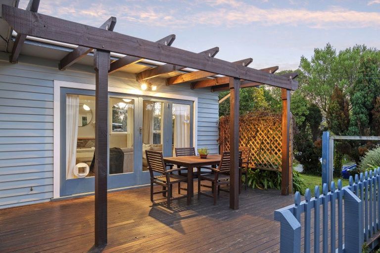 Photo of property in 14 Riverview Street, Beckenham, Christchurch, 8023