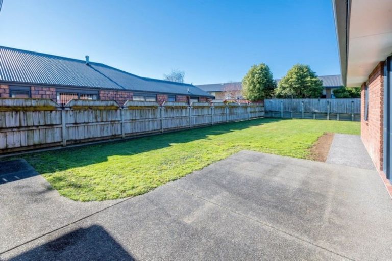 Photo of property in 4 Barry Curtis Place, Levin, 5510