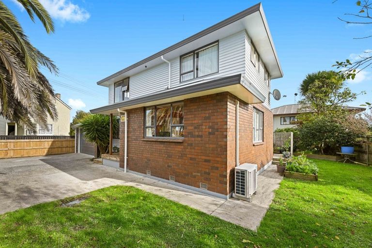 Photo of property in 26 Balloch Street, Fairfield, Hamilton, 3214