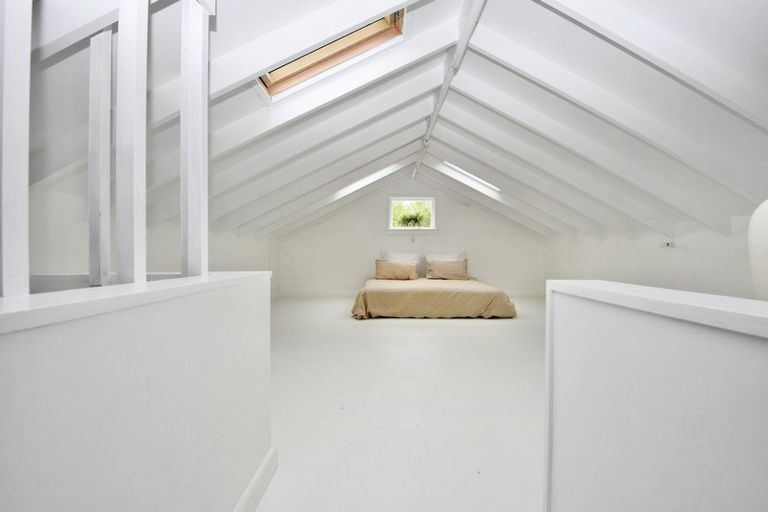 Photo of property in 71 Stanly Street, Eketahuna, 4900