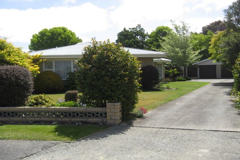 Photo of property in 11 Cherryburton Place, Shirley, Christchurch, 8013