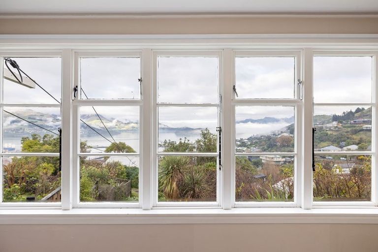 Photo of property in 2 Upham Terrace, Lyttelton, 8082
