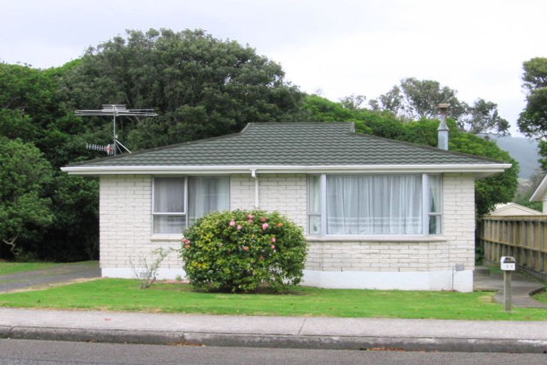 Photo of property in 44a Ngaio Road, Waikanae, 5036