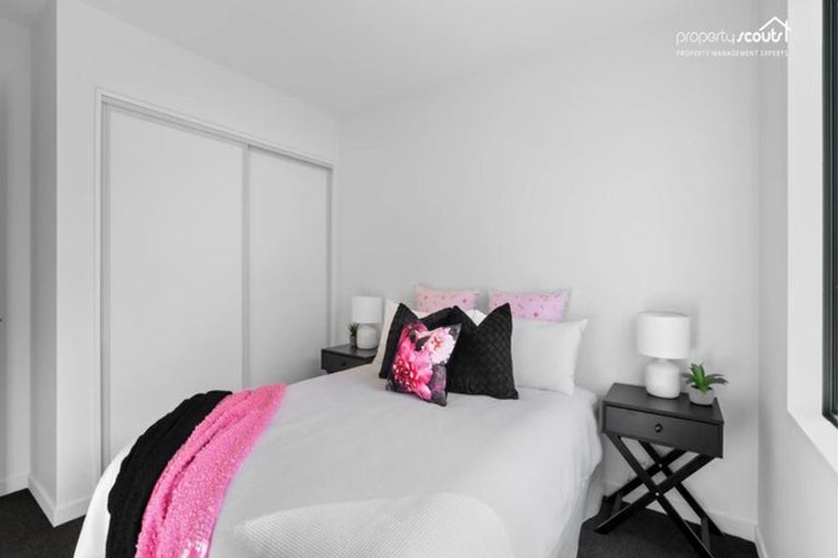 Photo of property in 2 Tarata Way, Lower Shotover, 9304