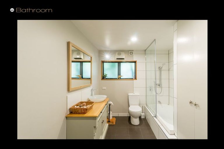 Photo of property in 12a Windsor Place, Queenstown, 9300