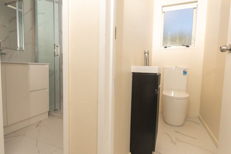 Photo of property in 2/19 Velvet Crescent, Otara, Auckland, 2023