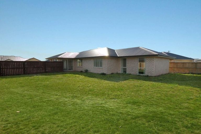Photo of property in 3 Beachvale Drive, Kaiapoi, 7630
