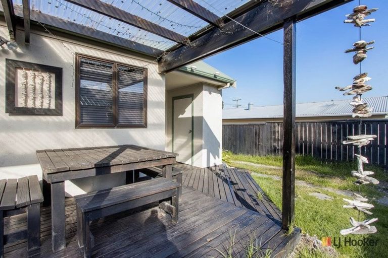 Photo of property in 47 Beach Road, Waihi Beach, 3611