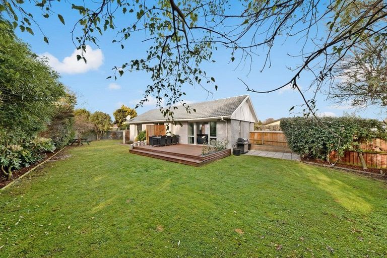 Photo of property in 19 Gibson Drive, Hornby, Christchurch, 8042