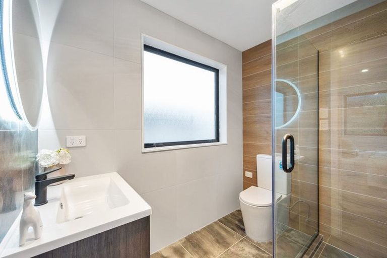 Photo of property in 7 Hanikura Street, Long Bay, Auckland, 0630