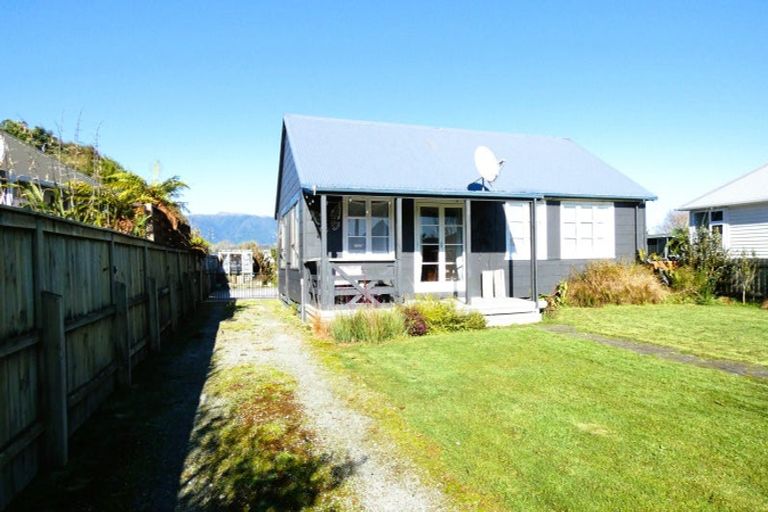 Photo of property in 54 Fonblanque Street, Westport, 7825